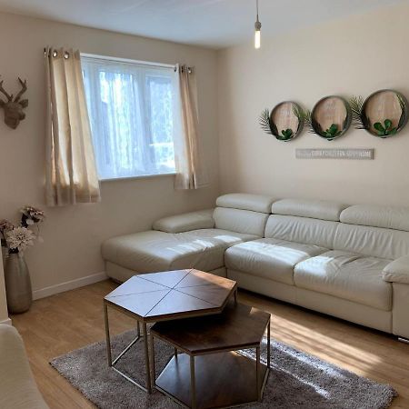Modern Flat Διαμέρισμα Γουάτφορντ Εξωτερικό φωτογραφία