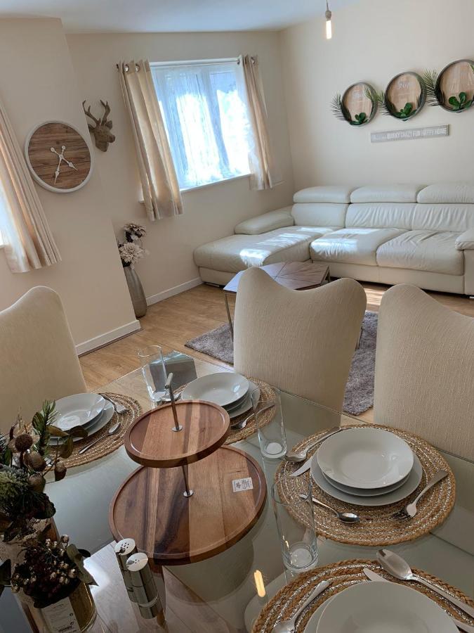 Modern Flat Διαμέρισμα Γουάτφορντ Εξωτερικό φωτογραφία