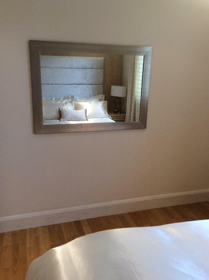 Modern Flat Διαμέρισμα Γουάτφορντ Εξωτερικό φωτογραφία