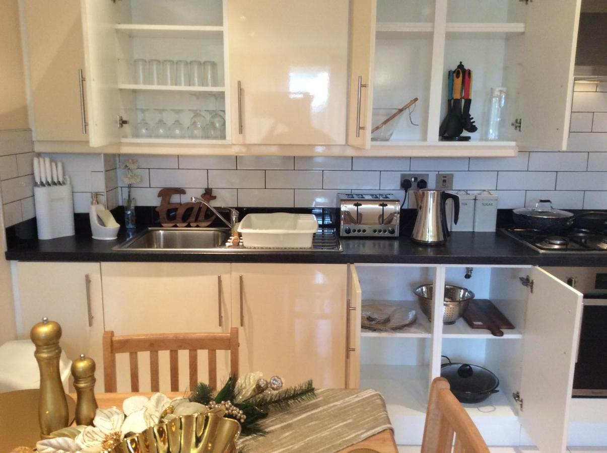 Modern Flat Διαμέρισμα Γουάτφορντ Εξωτερικό φωτογραφία